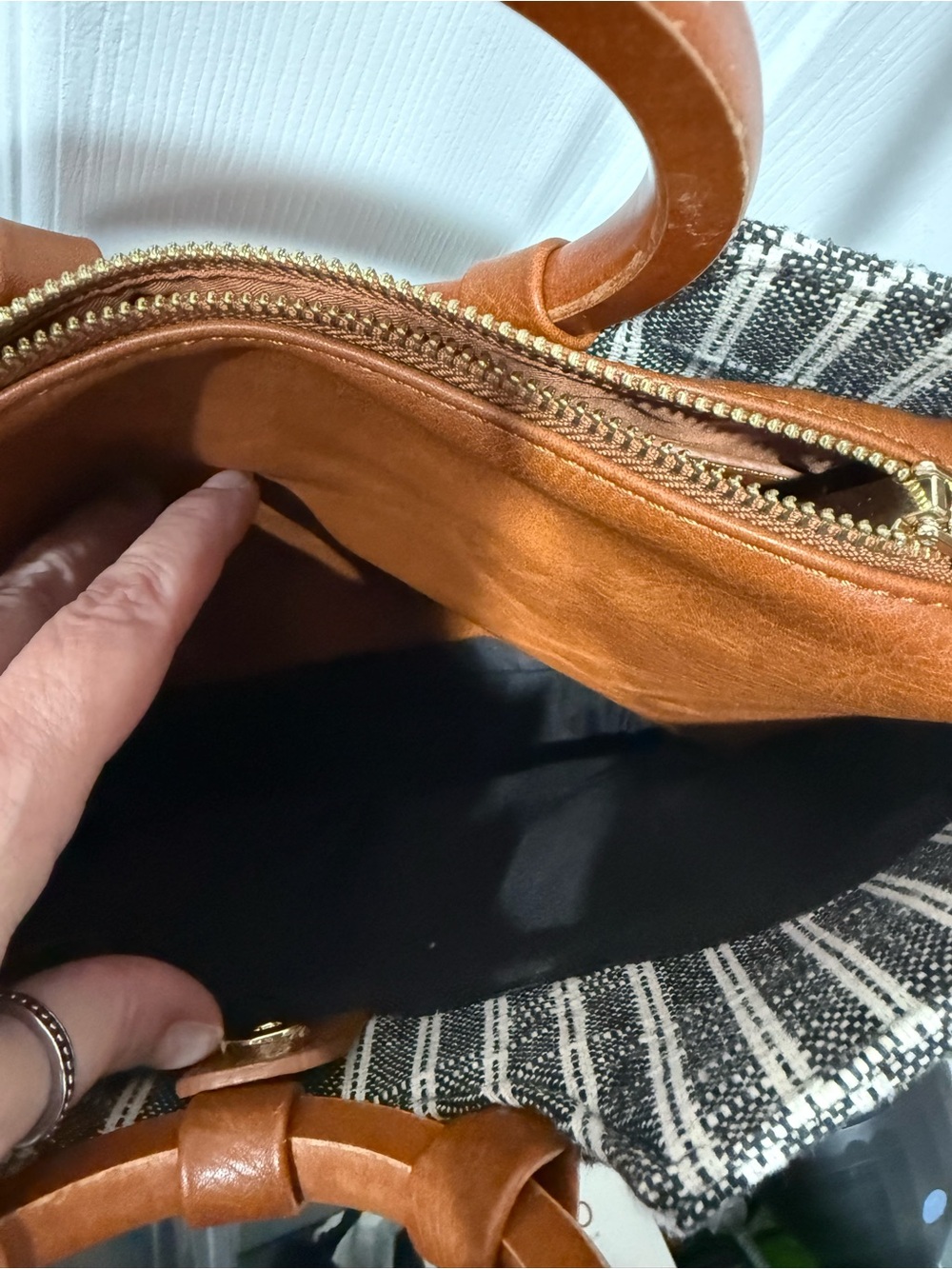 Antik Kraft Black & Tan Striped Shoulder Bag 2 purses in one - Picture 13 of 14